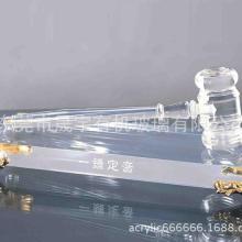 深圳市新龍有機(jī)玻璃制品廠 展示道具與有機(jī)玻璃水的專業(yè)制造商